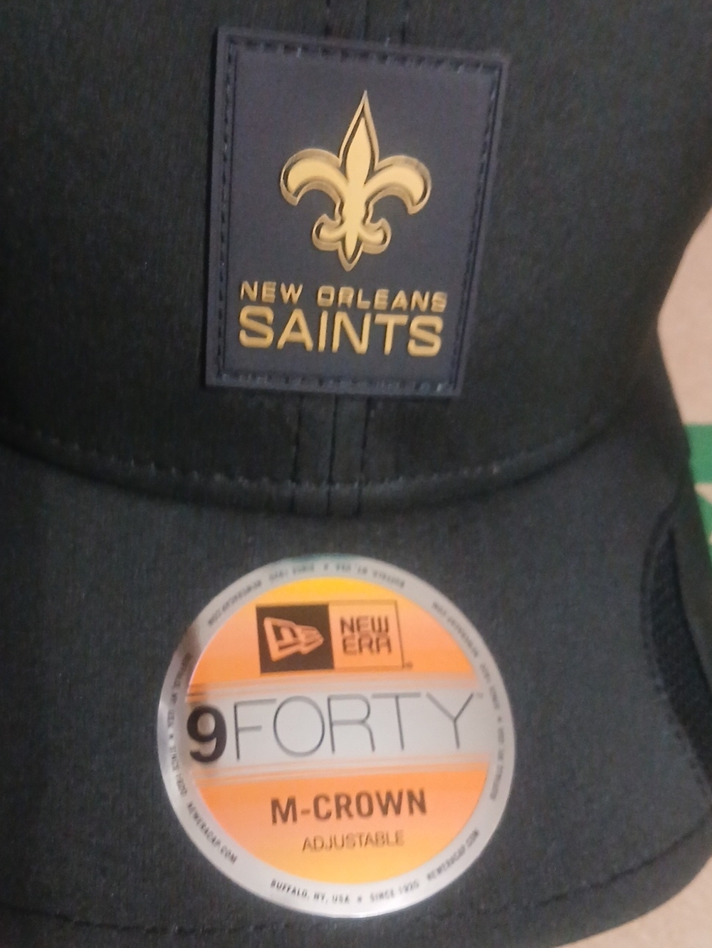 New Era New Orleans Saints 2025/26 Sideline Adjustable Hat - Picture 2 of 5